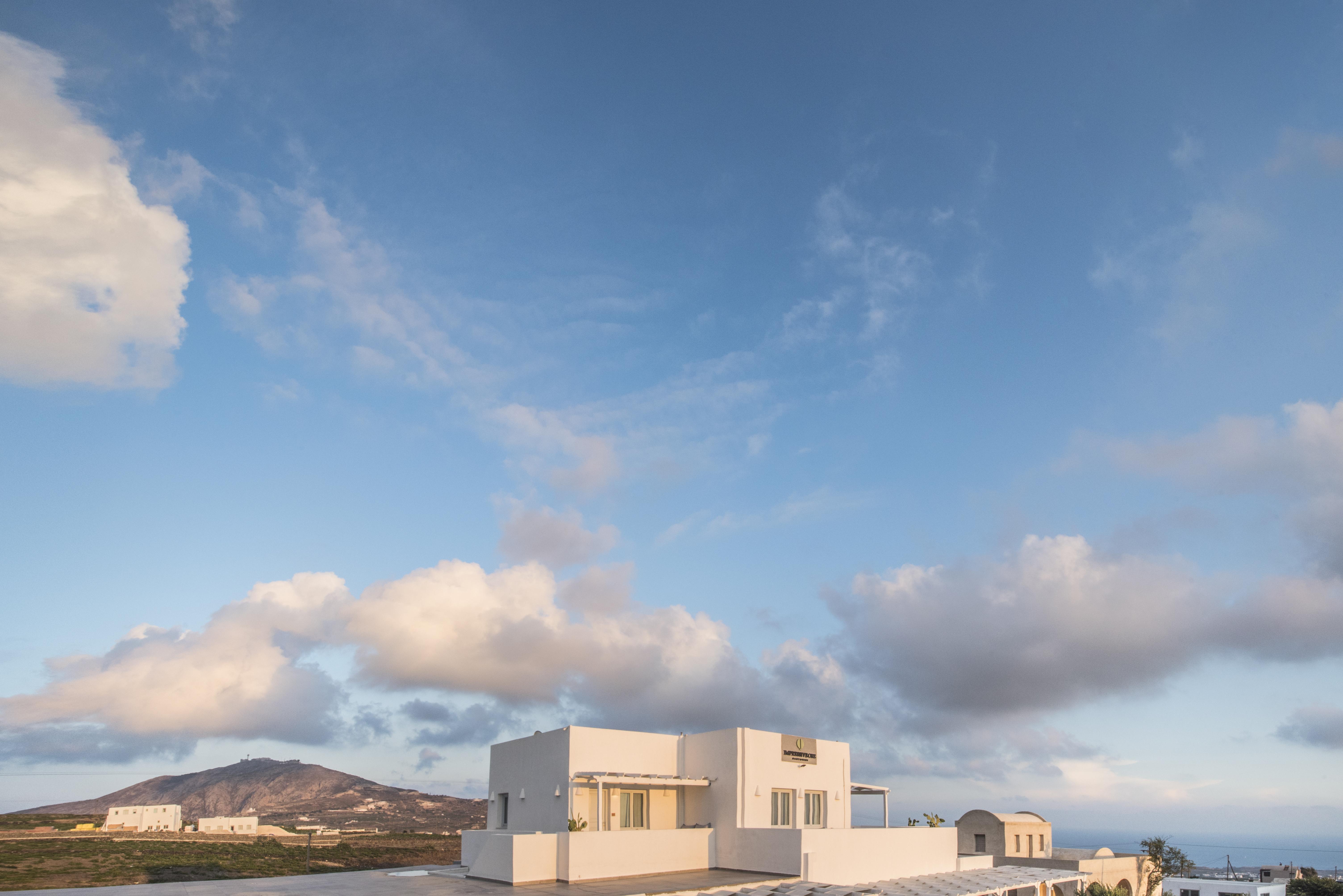 Impressive One Hotel Ormos Athinios Exterior photo