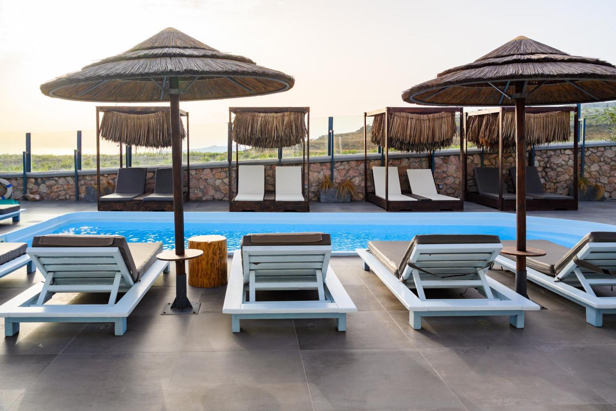 Impressive One Hotel Ormos Athinios Exterior photo