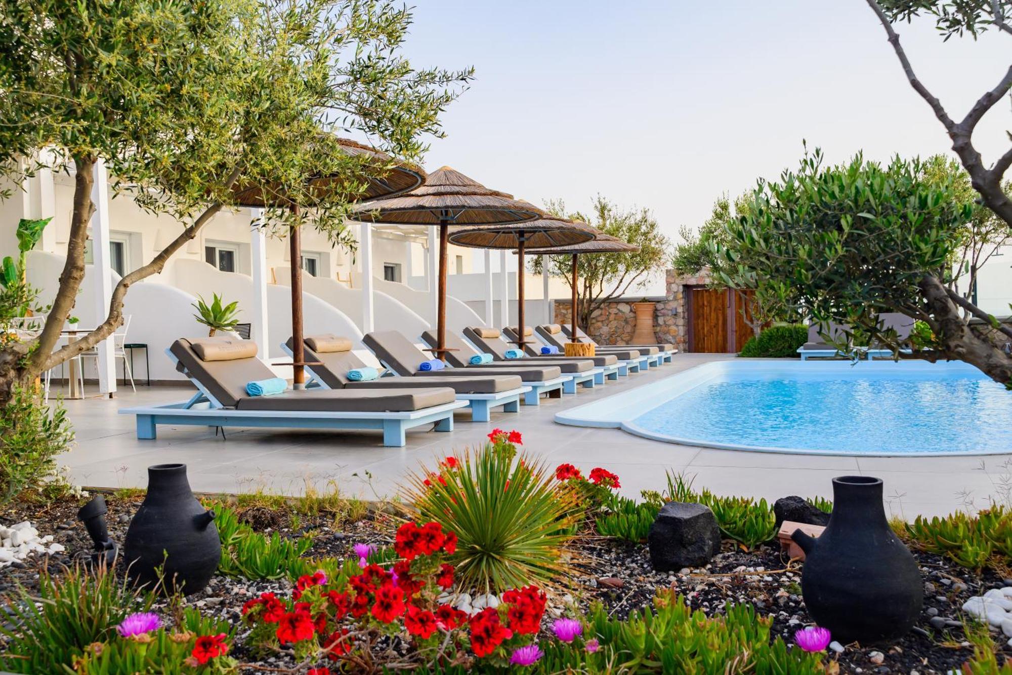 Impressive One Hotel Ormos Athinios Exterior photo